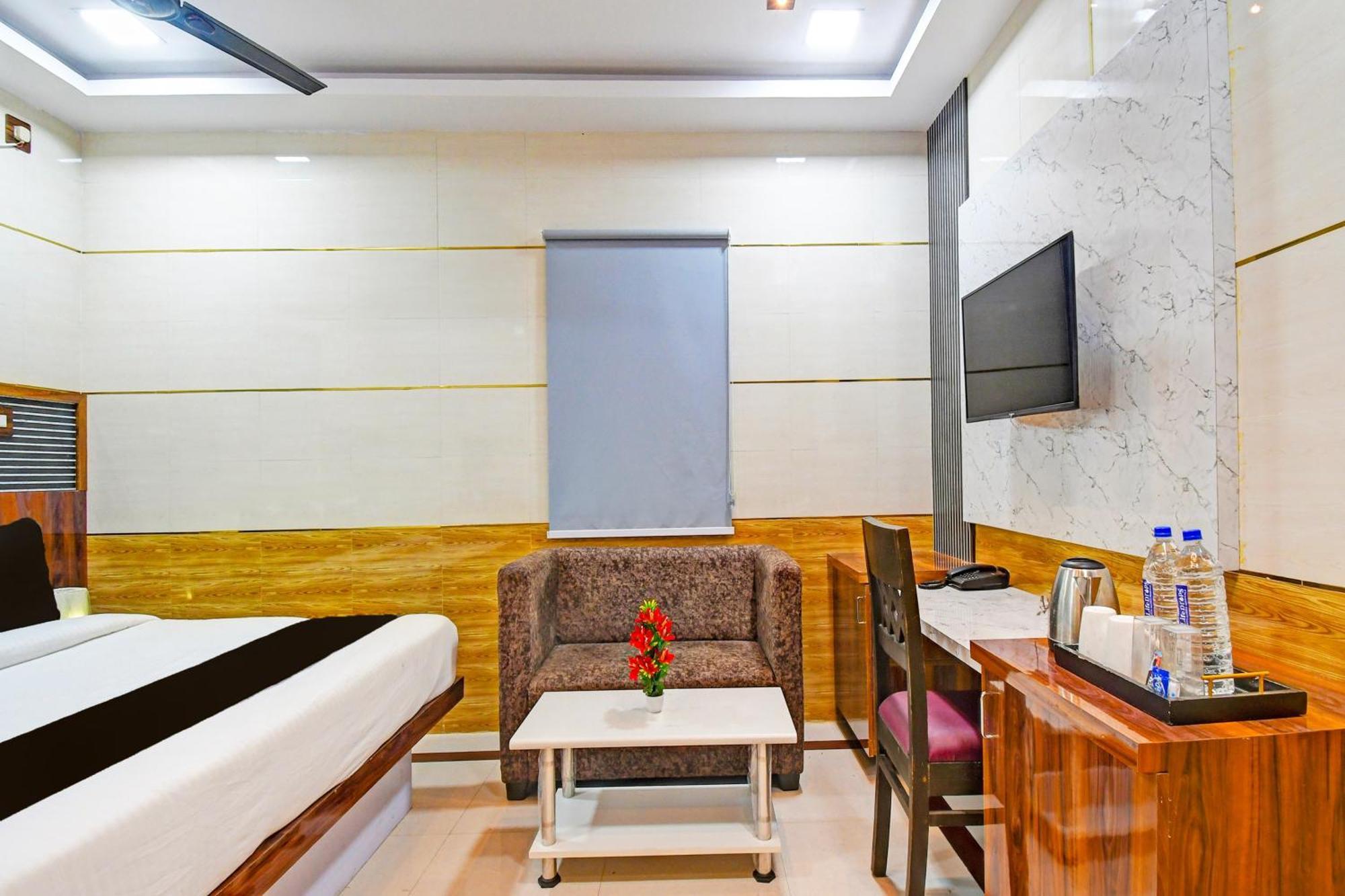 Hotel O Maa Bhubaneswari Hotel Exterior photo